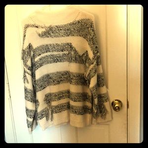 Lou & Grey White and Gray Textured Sweater